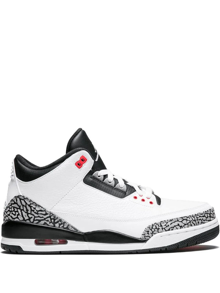 Air Jordan 3 Retro Infrared 23 Sneakers