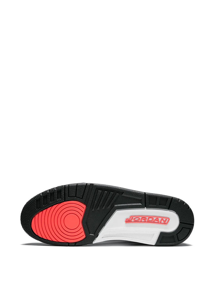 Air Jordan 3 Retro Infrared 23 Sneakers