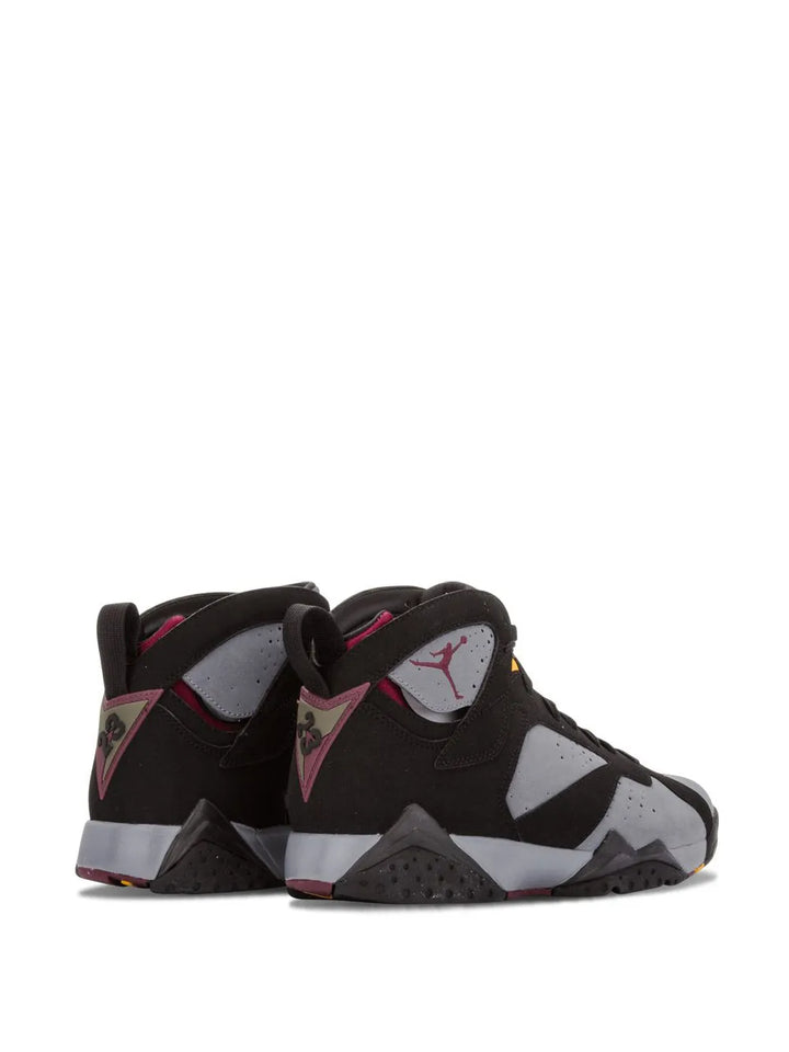 Air Jordan 7 Retro Bordeaux Sneakers