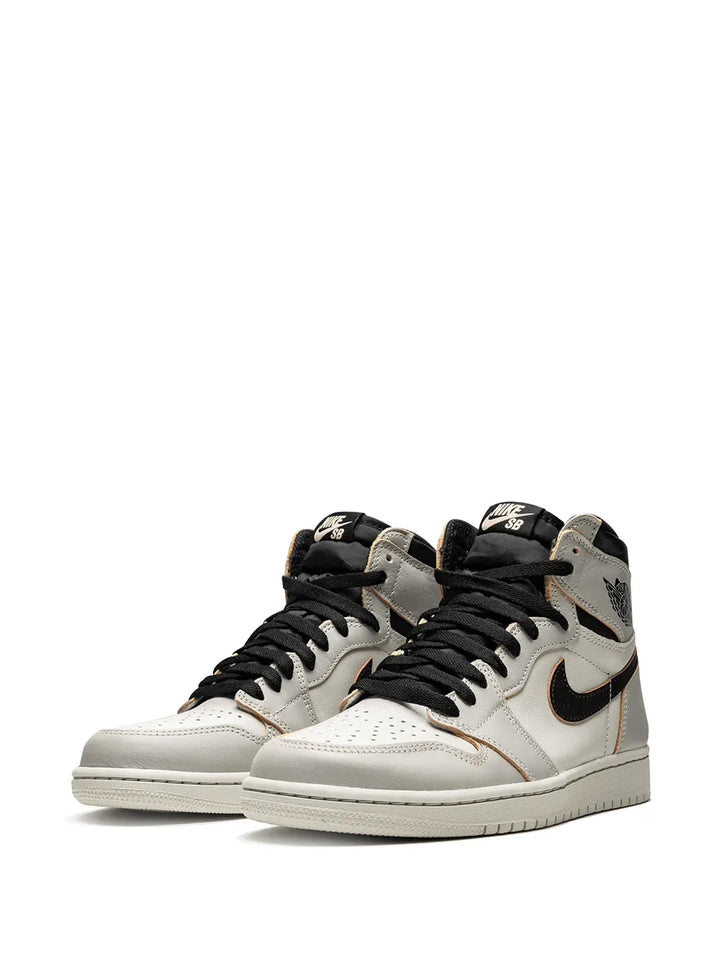 Air Jordan 1 Sb Retro High Og Nyc To Paris Sneakers
