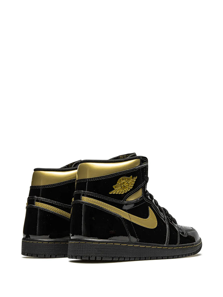 Air Jordan 1 Retro High Og Black Metallic Gold Sneakers