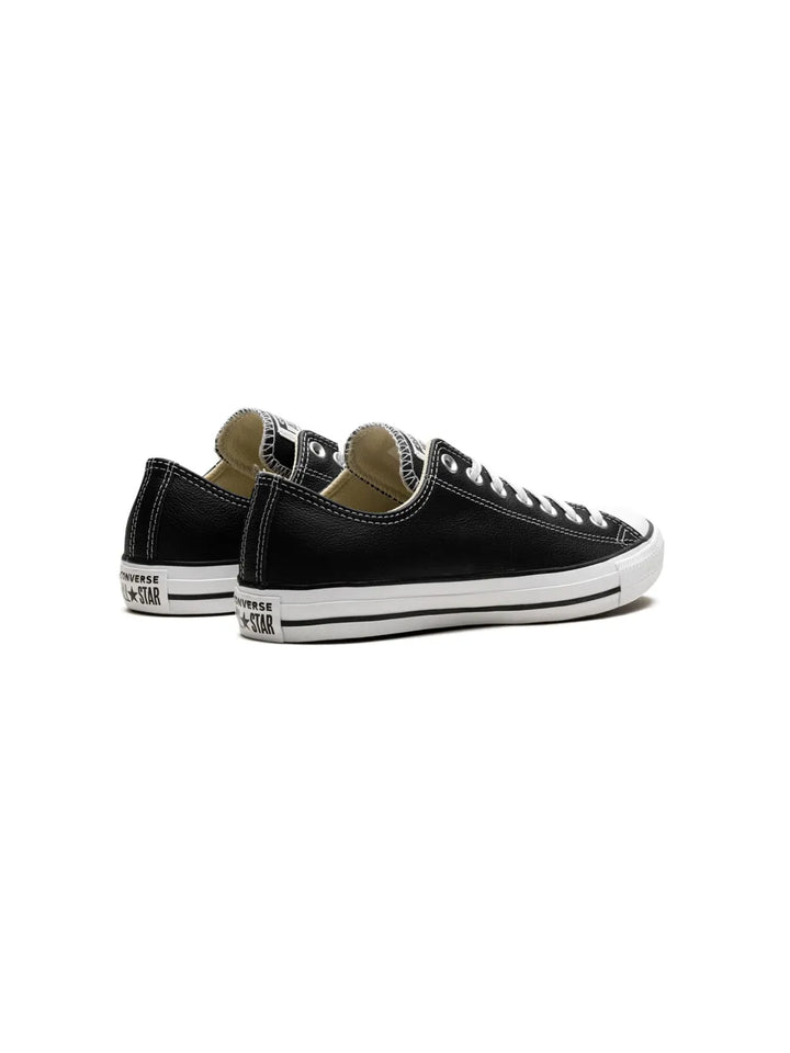 Converse Chuck Taylor Ox All Star Sneakers