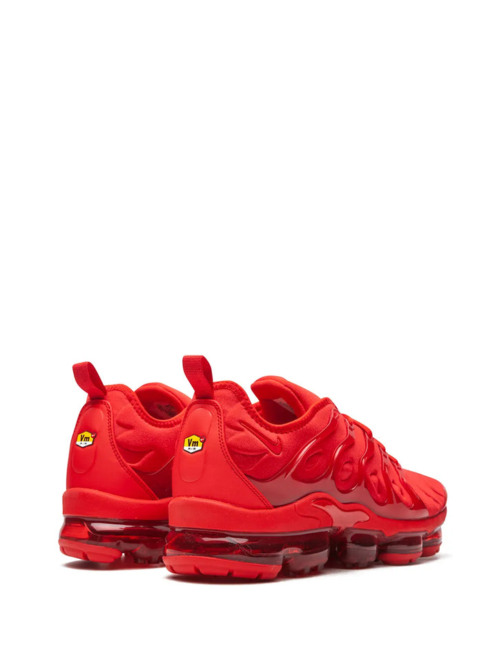 Air Vapormax Plus Triple Red Sneakers
