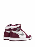 Air Jordan 1 Retro High Bordeaux Sneakers