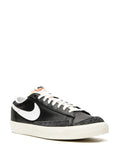 Blazer Low 77 Vintage Black/Sail Sneakers
