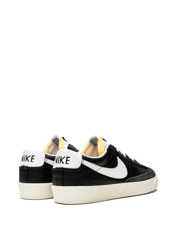 Blazer Low 77 Vintage Black/Sail Sneakers