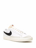 Blazer Low 77 Vintage White/Black Sneakers