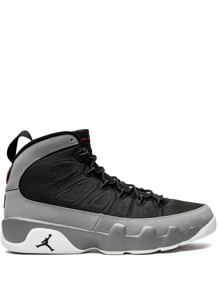 Air Jordan 9 Retro Particle Grey Sneakers