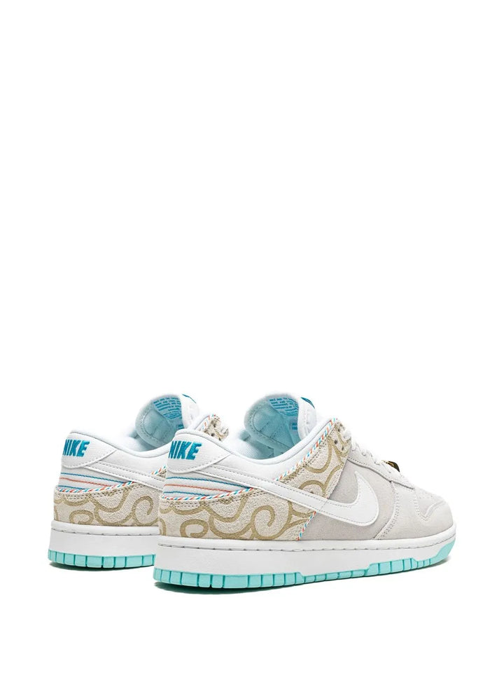 Dunk Low Barbershop - Grey Sneakers