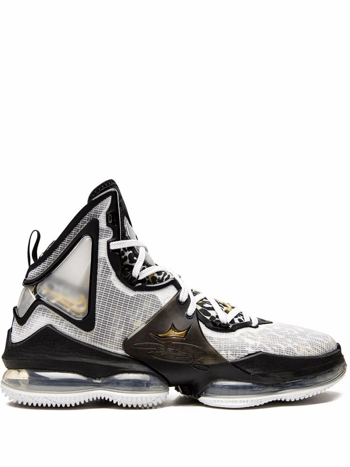 Lebron 19 Royalty Sneakers