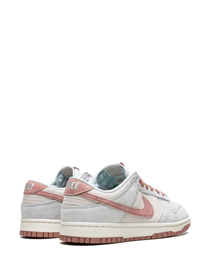 Dunk Low Fossil Rose Sneakers