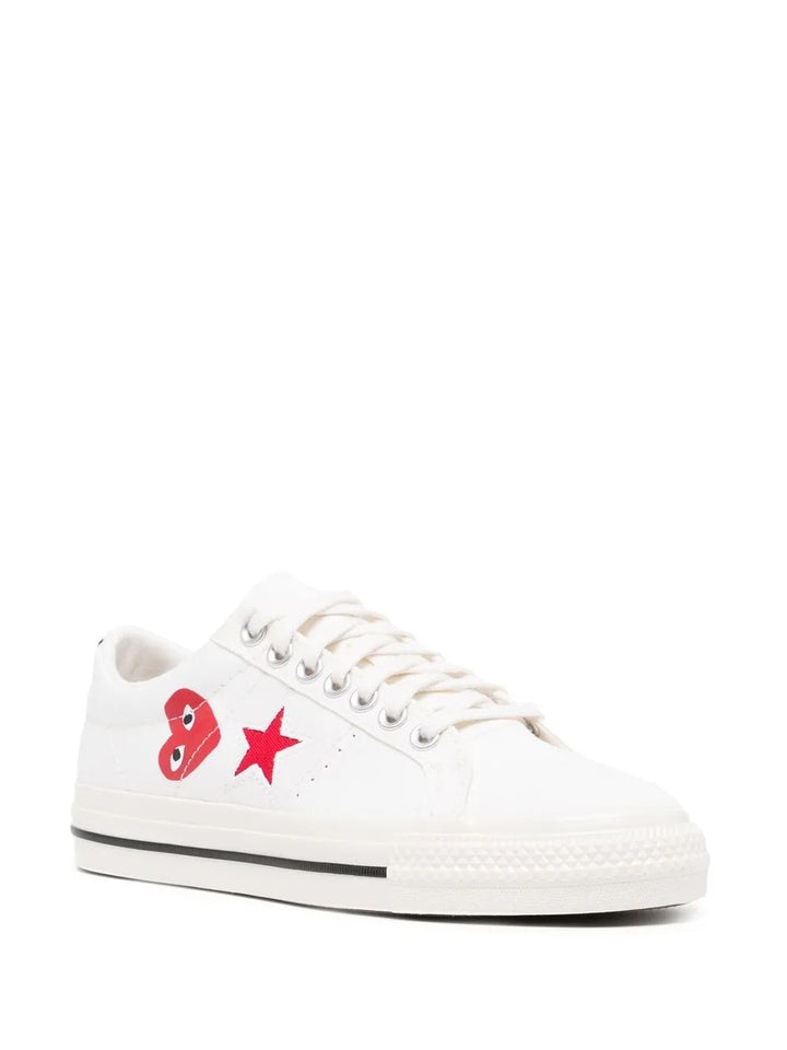 Comme Des Gar ns Play X Converse X Converse One Star Sneakers