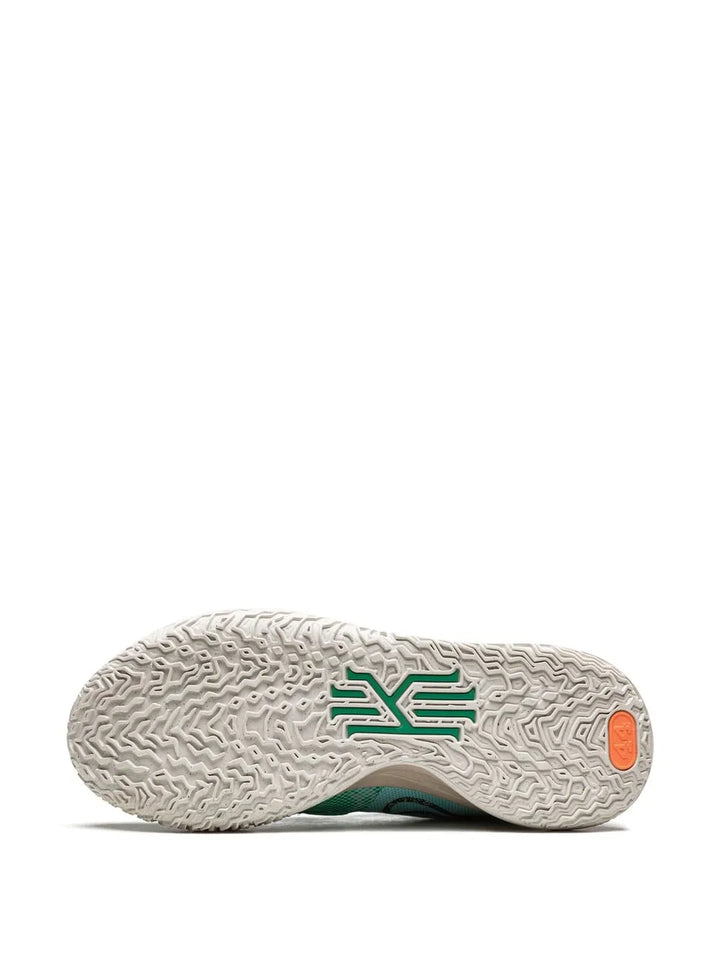 Kyrie 7 Copa Sneakers