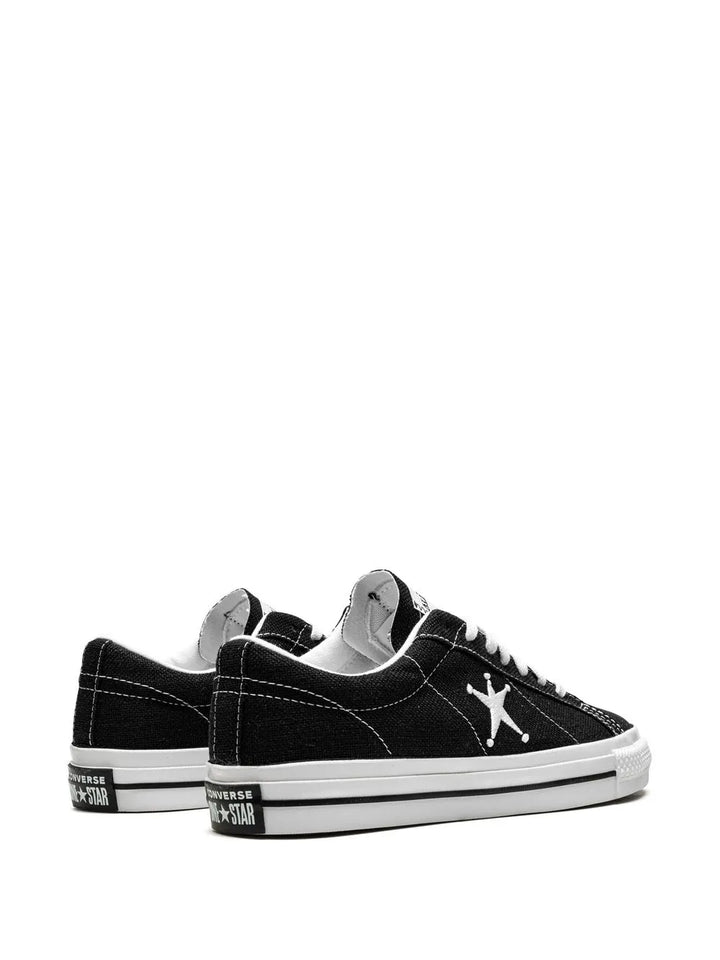 Converse X St sy One Star Ox Low Black/White Sneakers