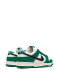 Dunk Low Retro Se Lottery Pack - Green Sneakers