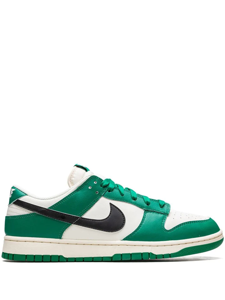 Dunk Low Retro Se Lottery Pack - Green Sneakers