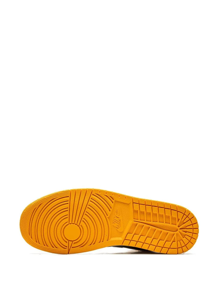 Air Jordan 1 Mid Taxi Sneakers