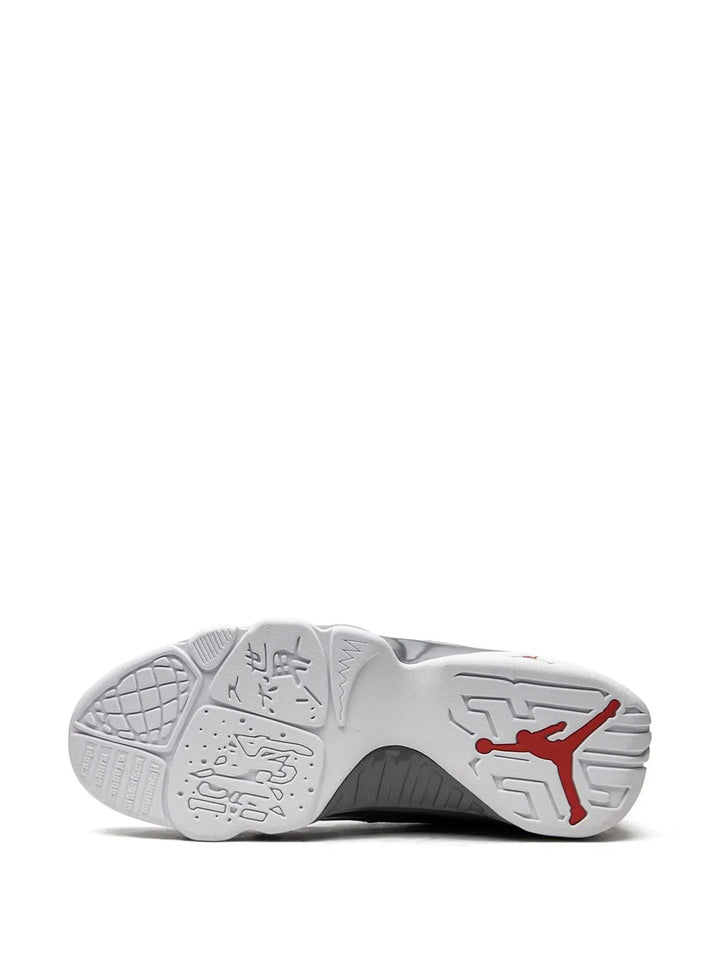 Air Jordan 9 Fire Red Sneakers