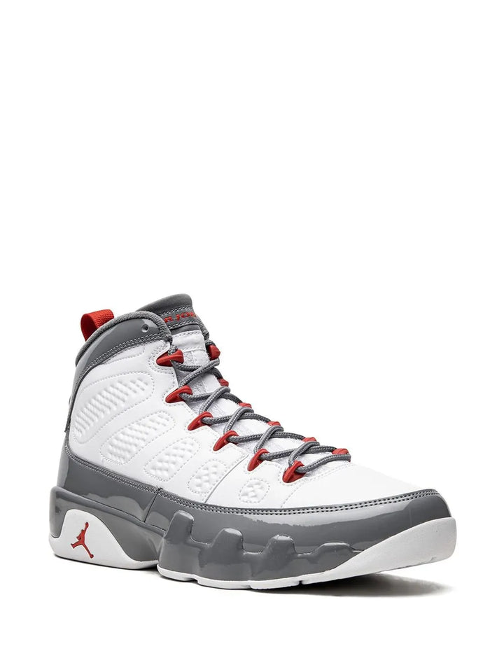 Air Jordan 9 Fire Red Sneakers
