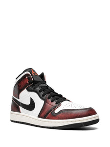 Air Jordan 1 Mid Se Wear-Away - Infrared Sneakers