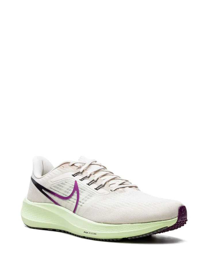Air Zoom Pegasus 39 Sneakers