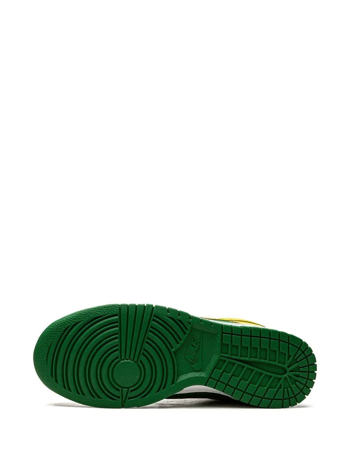 Dunk Low Reverse Brazil Sneakers