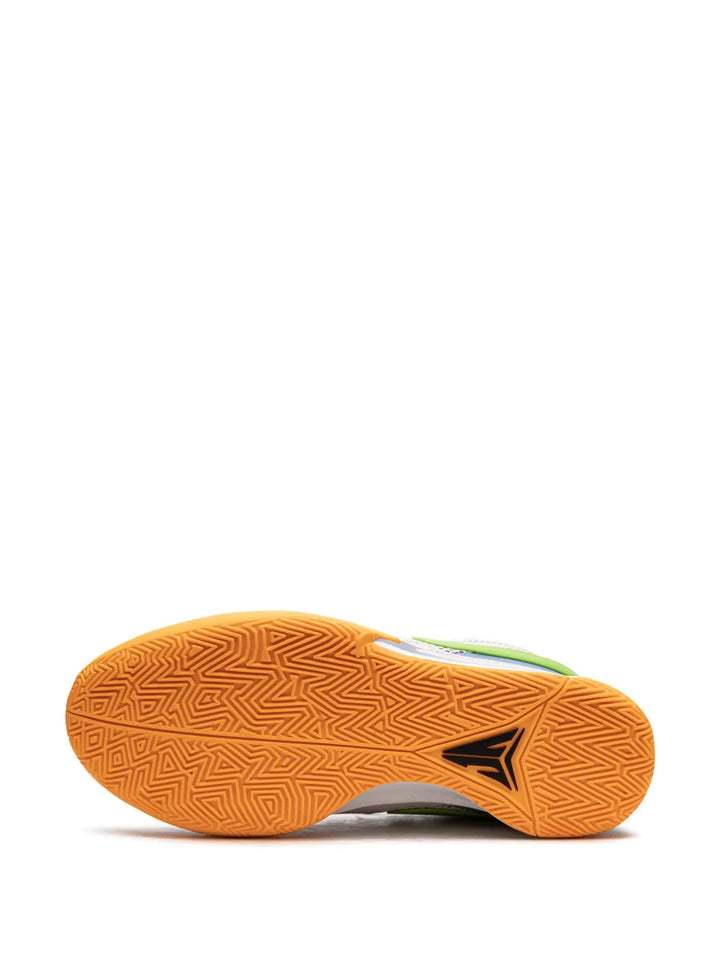 Ja 1 Trivia Sneakers