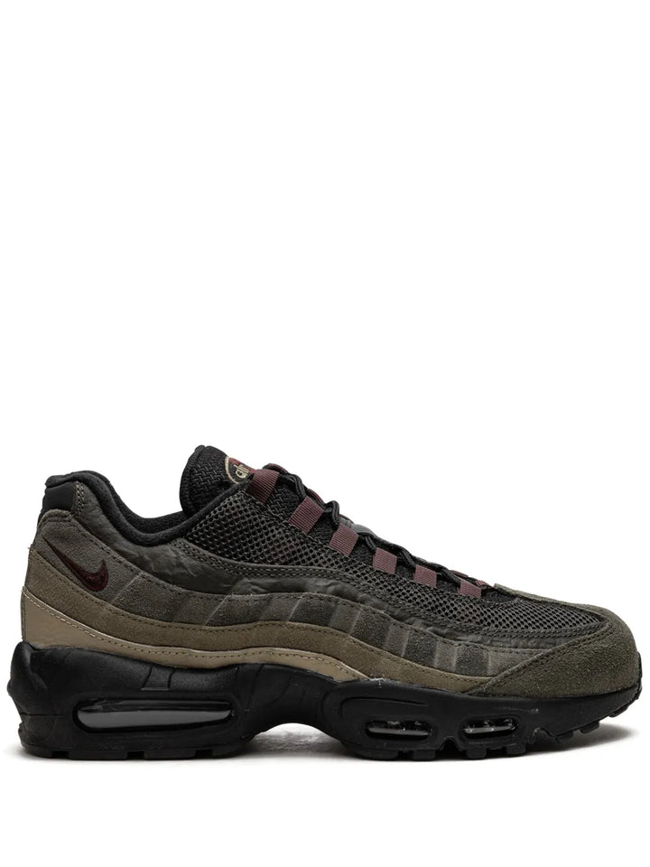 Air Max 95 Black Earth Sneakers