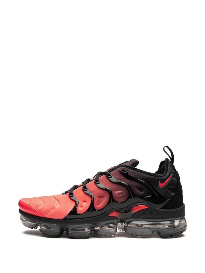 Air Vapormax Plus Black/Bright Crimson Sneakers