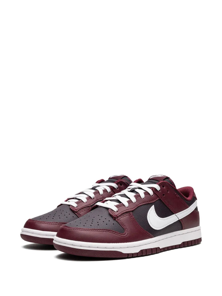 Dunk Low Dark Beetroot Sneakers