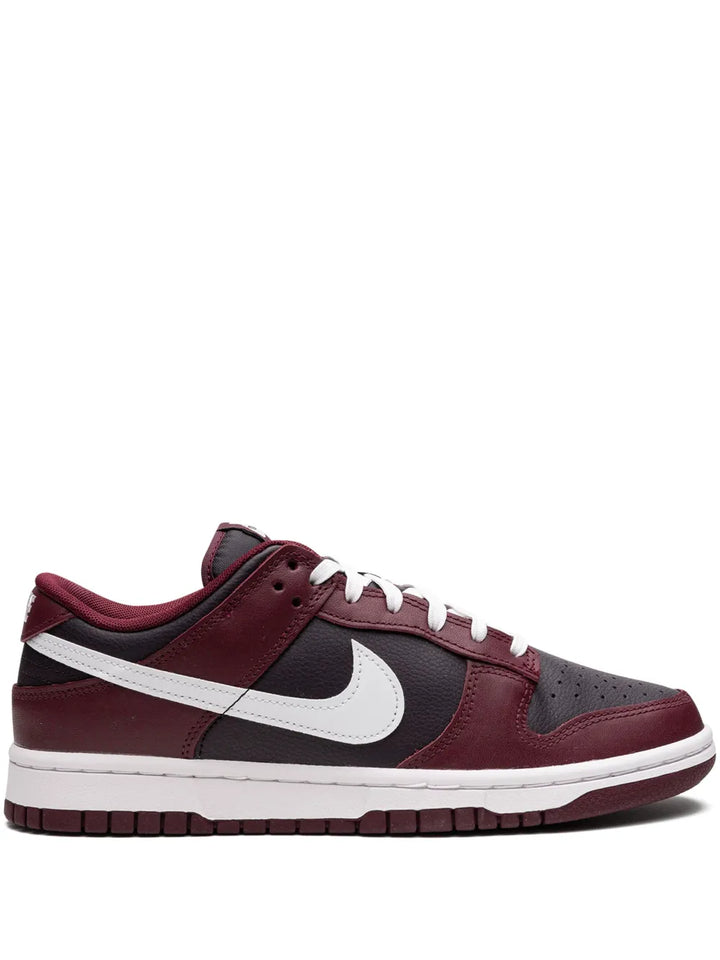 Dunk Low Dark Beetroot Sneakers