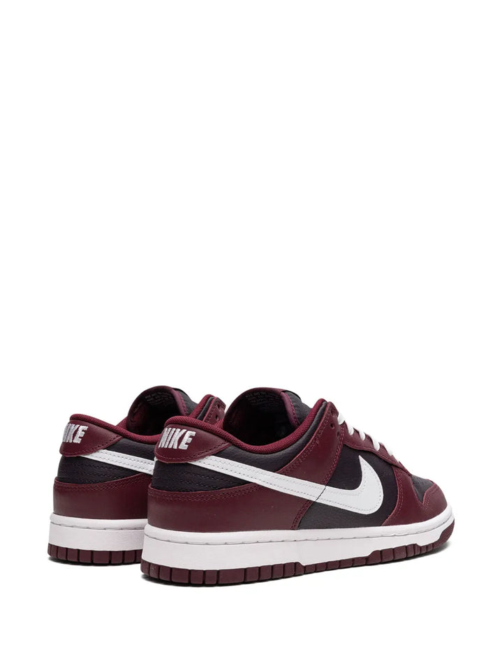 Dunk Low Dark Beetroot Sneakers