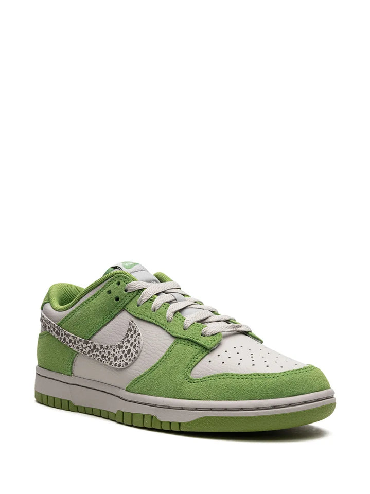 Dunk Low As Safari Swoosh - Chlorphyll Sneakers