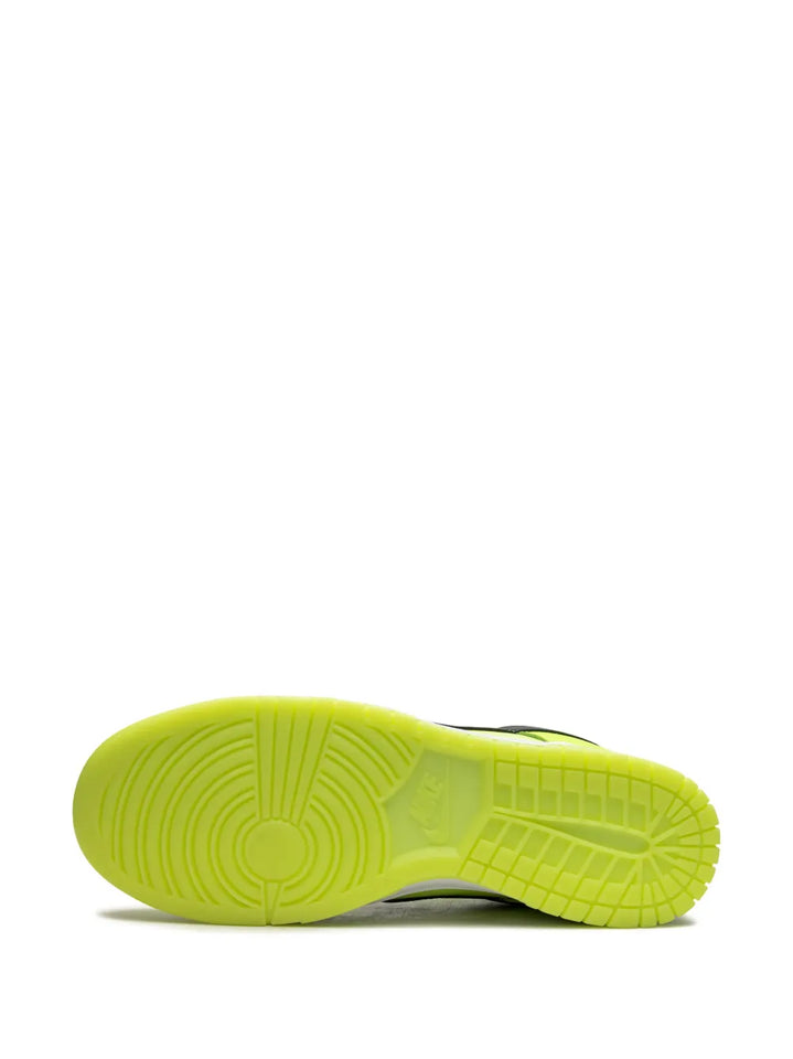 Dunk Low Glow In The Dark Sneakers