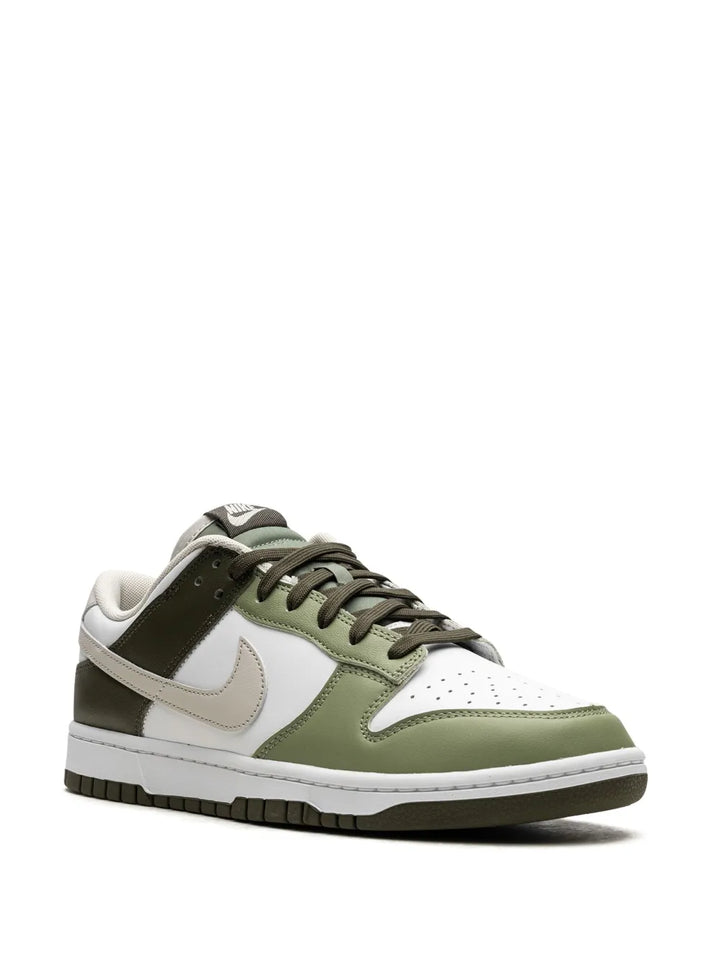 Dunk Low Oil Green Sneakers
