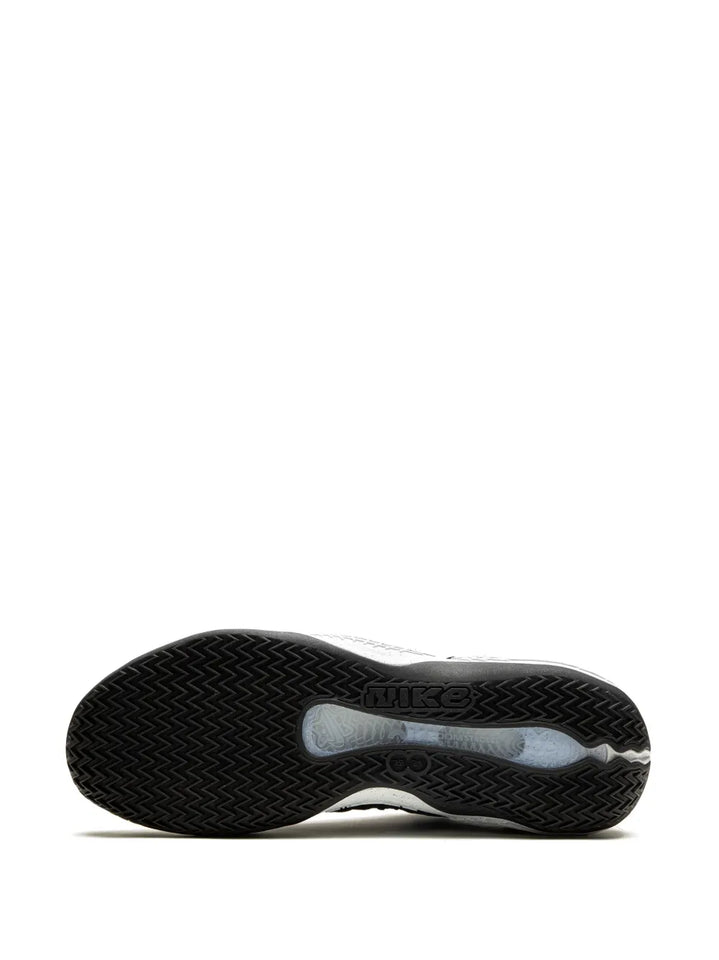 Cosmic Unity Tb Black Sneakers