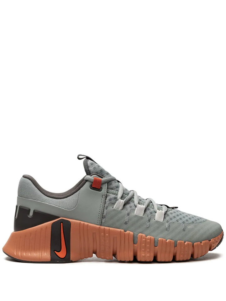 Free Metcon 5 Mica Green Sneakers