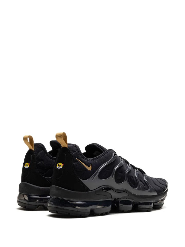Air Vapormax Plus Black Sneakers