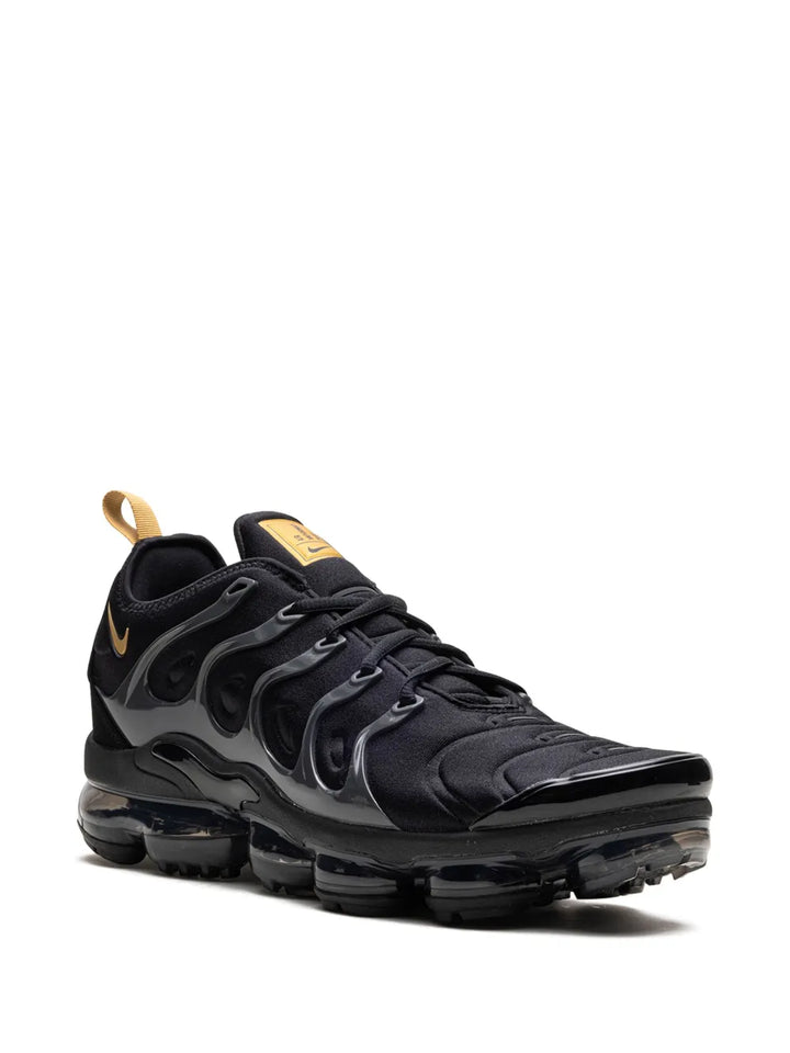 Air Vapormax Plus Black Sneakers