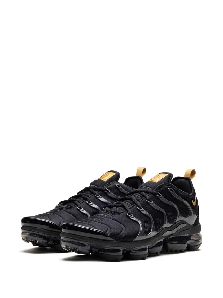 Air Vapormax Plus Black Sneakers
