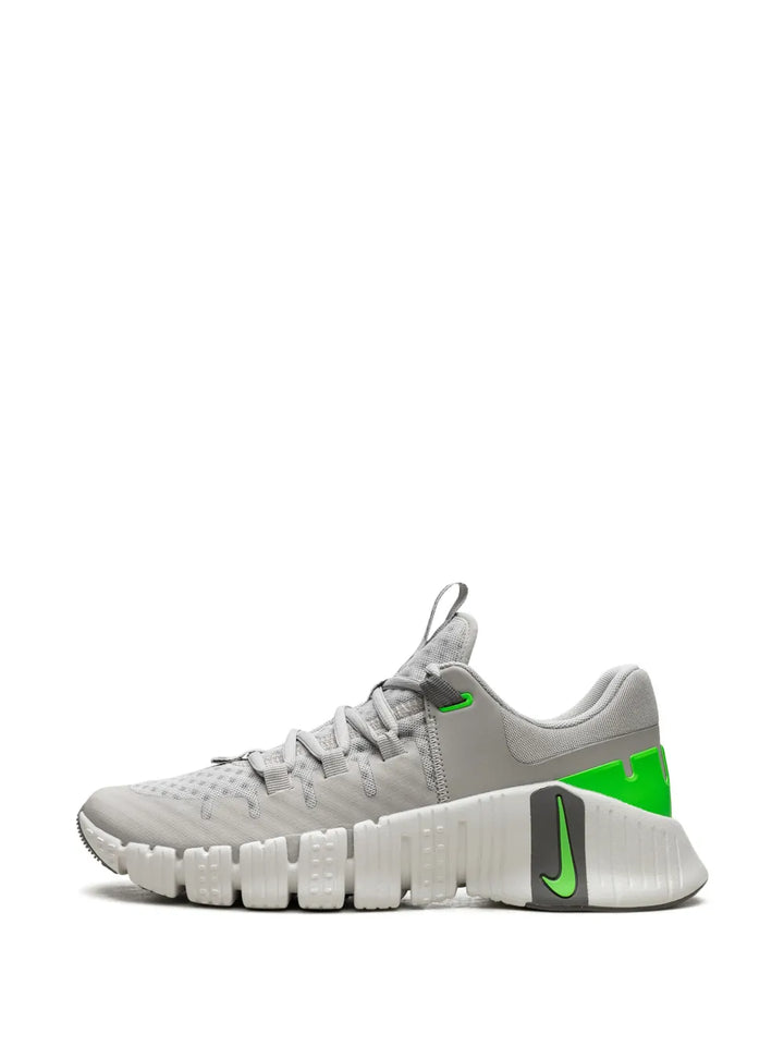 Free Metcon 5 Light Iron Sneakers