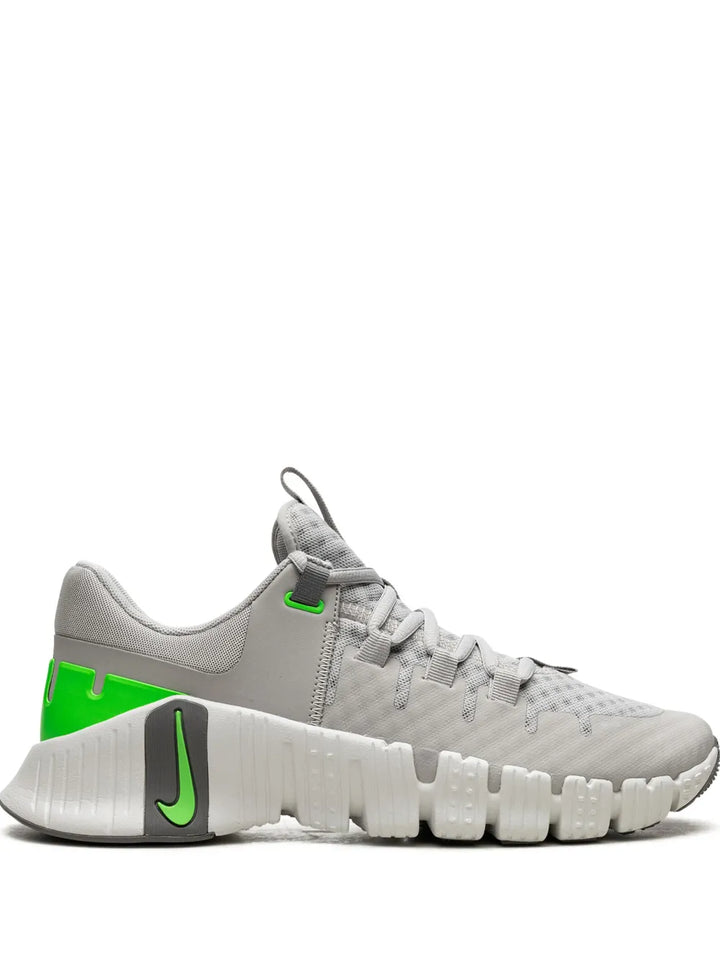 Free Metcon 5 Light Iron Sneakers