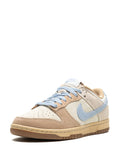 Dunk Low Sanddrift/Armory Blue Sneakers