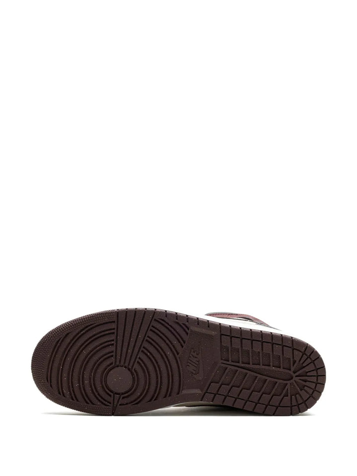 Air Jordan 1 Mid Se Velvet Brown Sneakers