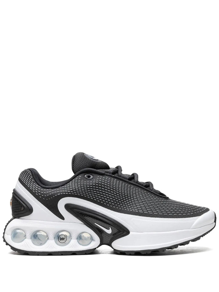 Air Max Dn Black/White Sneakers