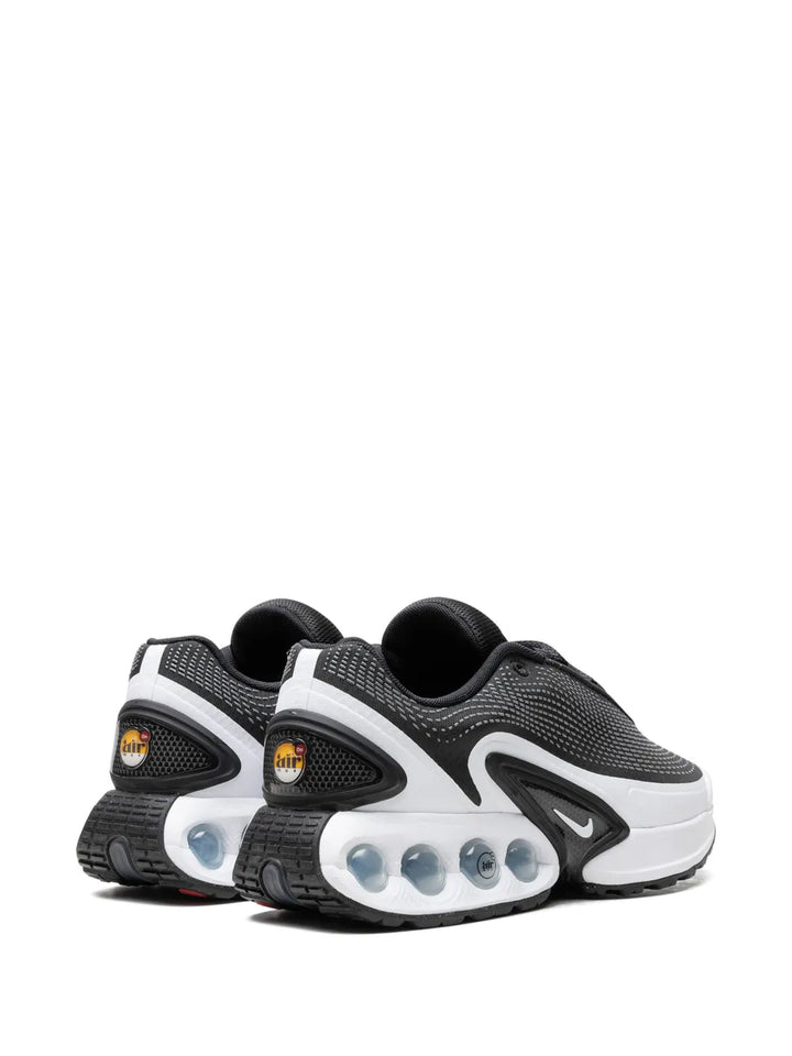Air Max Dn Black/White Sneakers