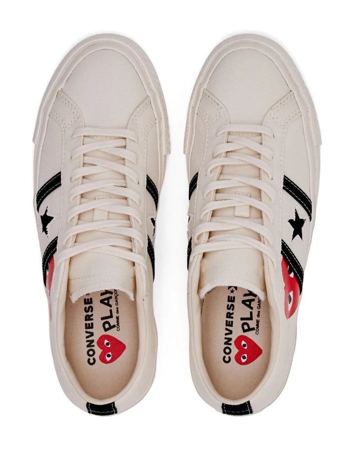Comme Des Gar ns Play X Converse One Star Academy Pro Sneakers