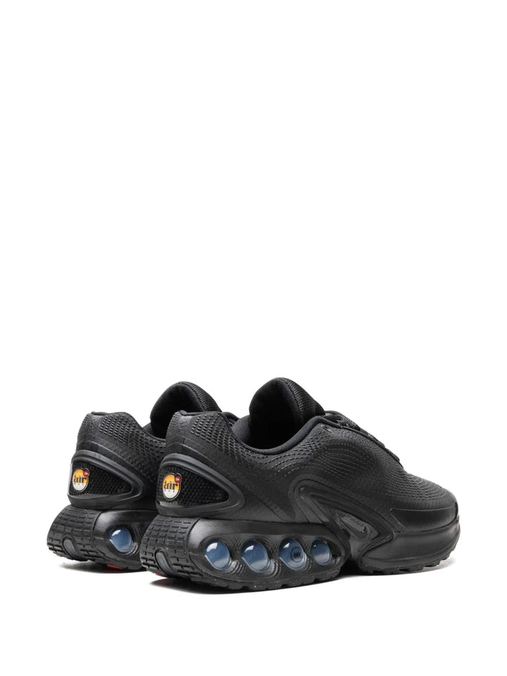 Air Max Dn Triple Black Sneakers