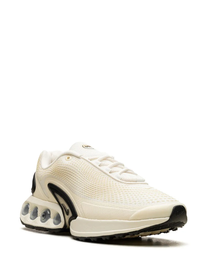 Air Max Dn Lace-Up Sneakers