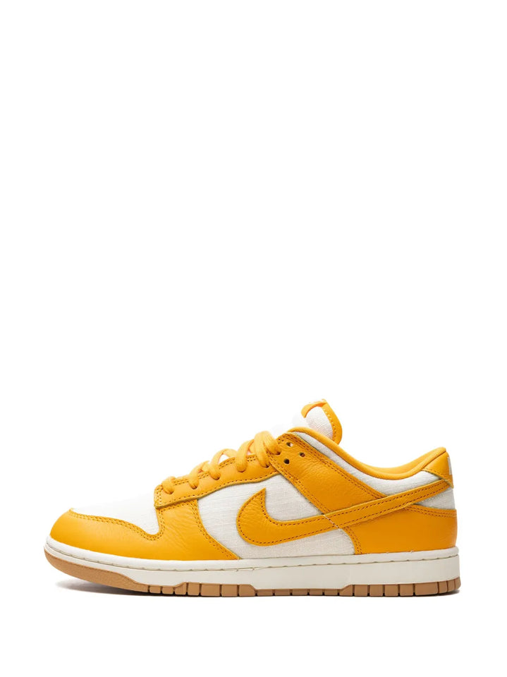 Dunk Low University Gold Sneakers
